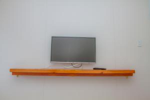 TV a/nebo společenská místnost v ubytování Ha Khoa Hotel Dalat