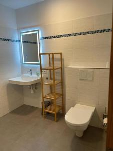 Kúpeľňa v ubytovaní Ferienwohnung Seestern-Mondsee + 22 fotografií