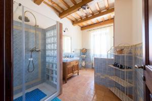 A bathroom at B&B Antica Fonte del Latte