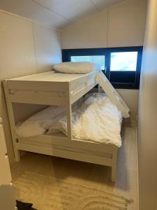 Piccola camera con letto a castello. di Hyt leilighet med 2 soverom a Bjorli