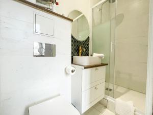 Fotografia z galérie ubytovania Bel appartement, offrant calme et luminosité, proche Côte des Basques v destinácii Biarritz