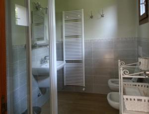 Vonios kambarys apgyvendinimo įstaigoje Villa San Giorgio