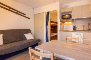 Η κουζίνα ή μικρή κουζίνα στο Studio cabine 86 Cosy