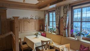 Posezení v ubytování Hotel Gasthof Lang