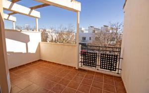 Balkón nebo terasa v ubytování Adosado con jardin y piscina Palm Beach 86 ALBERT VILLAS