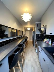 Küche/Küchenzeile in der Unterkunft Greyellow Compiegne