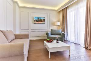 Posezení v ubytování Hotel EDEN + 37 fotografií
