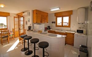 Fotografia z galérie ubytovania Apartamento con vistas al mar y WiFi - Las Fuentes ALBERT VILLAS v destinácii Alcossebre