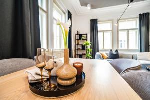 Posezení v ubytování Luxurious 3bed very spacious apt in the best area