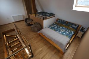 Χώρος καθιστικού στο Apartmani RAZVIGORA - DivčiNova