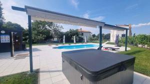 Fotografia z galérie ubytovania Apartment in Njivice - Insel Krk 27855 v Njivice