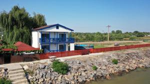 Gallery image of New House La Nea Paul in Maliuc