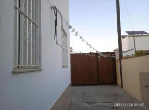 Imagen de la galería de Casa en Jerez con patio cerca de la playa y de la sierra, en Jerez de la Frontera