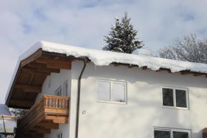 Apartment Am Birkenweg iarna +5 fotografii