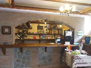Zona de lounge sau bar la Pensiunea Madalina - LIMARA