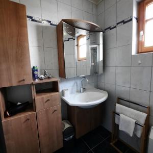 Łazienka w obiekcie Ferienhaus Lina
