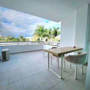 Photo de la galerie de l'établissement Luxury Moon Playa del Inglés, à San Bartolomé