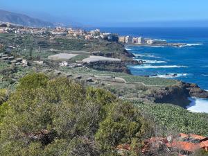 a view of the ocean and a city at Casa Vacacional Bevi - Tenerife Norte in Los Realejos