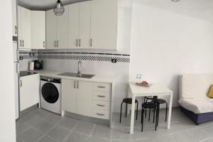 Kuchyň nebo kuchyňský kout v ubytování Apartamento con vistas al mar + 2 fotografie