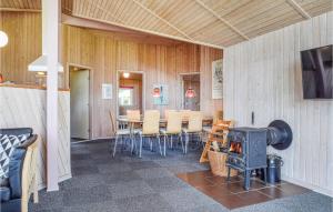 TV a/nebo společenská místnost v ubytování Holiday Home Laxtonvej Humble