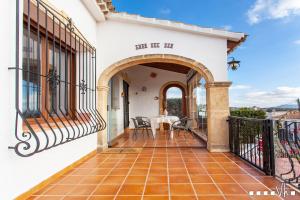 A balcony or terrace at VH CostaBlanca - AMOR DEL SUR