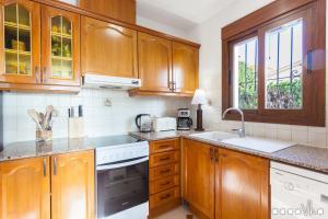 A kitchen or kitchenette at VH CostaBlanca - AMOR DEL SUR