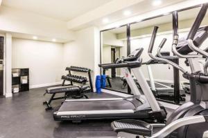 The fitness centre and/or fitness facilities at Travelodge by Wyndham Flowood