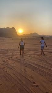 Afbeelding uit fotogalerij van star camp Rum in Disah