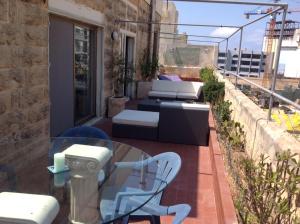 圣朱利安斯Amazingly located House with Table Tennis and Table Soccer的相册照片