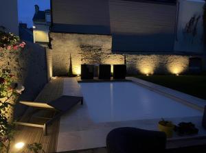 Zdjęcie z galerii obiektu Le Serengeti - Piscine - 9pers - Circuit Bugatti - Rêve au Mans w mieście Le Mans