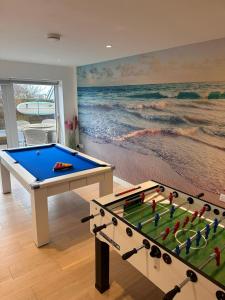 Fotografie z fotogalerie ubytování 3 Bedroom holiday home next to beach in Newquay v destinaci Newquay