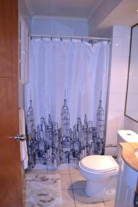 Vannituba majutusasutuses Departamentos Amoblados La Hermandad