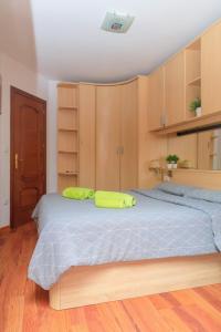 Galeriebild der Unterkunft SUNSHINE Apartament in Benidorm + 56 Fotos