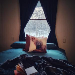 Postel nebo postele na pokoji v ubytování Kitsune Lodge Myoko Japan + 13 fotografií
