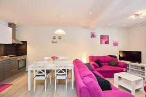 Μια τηλεόραση ή/και κέντρο ψυχαγωγίας στο Apartments by the sea Prozurska Luka, Mljet - 22333