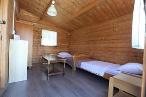 Postel nebo postele na pokoji v ubytování Secluded house with a parking space Cove Mikavica, Zirje - 22367