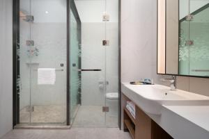 Vannituba majutusasutuses Hampton by Hilton Foshan Shunde Beijiao