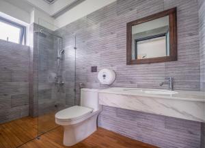 Koupelna v ubytování Richy Dalat Hotel