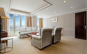 Posezení v ubytování Royal Lotus Hotel Danang