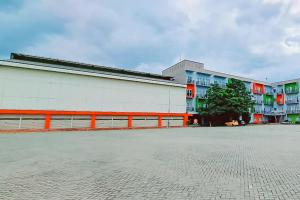 AnggrisにあるGading Serpong Hotel Near Stadion Persita Redpartnerのギャラリーの写真