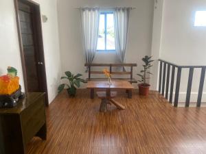 Postel nebo postele na pokoji v ubytování Bonzu Homestay