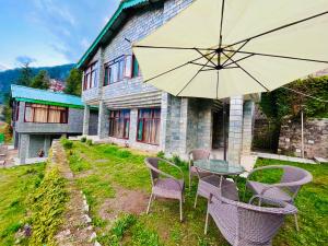 Aed väljaspool majutusasutust Himalayan Crescent 2 bedroom luxury independent Villas Manali