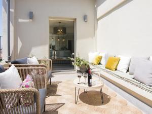 Posedenie v ubytovaní Trinidad Deluxe Penthouse