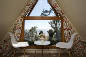 Et opholdsområde på Chalet 16 + 25 billeder