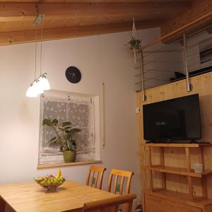 TV a/nebo společenská místnost v ubytování Bei Hillers