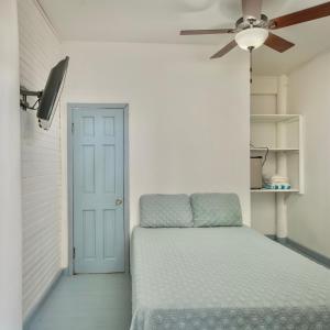 Fotografie z fotogalerie ubytování Comfy & Cozy Studio near Beaches & Restaurants v destinaci Roatán