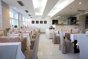 Fotografie z fotogalerie ubytování Hotel Ermi v destinaci Jince