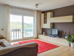 TV a/nebo společenská místnost v ubytování Villa Papallona by Hello Homes Sitges