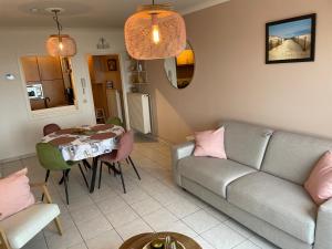 A cozinha ou kitchenette de Zeezicht Studio Delphine