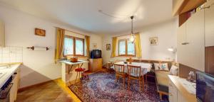 Kuchyň nebo kuchyňský kout v ubytování Ferienwohnung Dorian + 13 fotografií